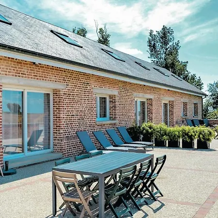 4 Bedroom Lovely In Roisel