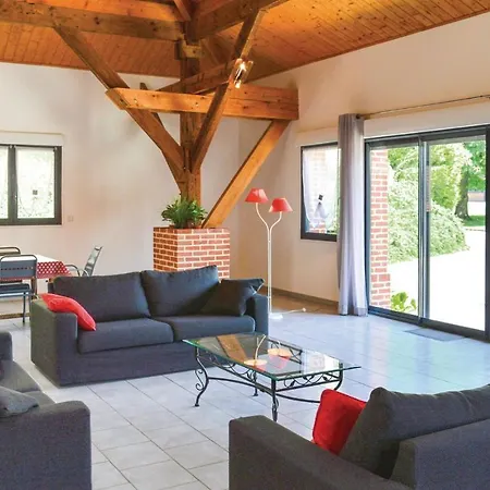 4 Bedroom Lovely In 別荘